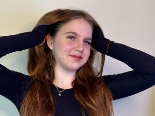 hot striptease webcam NilaBudy