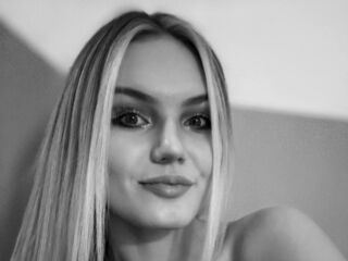 live sex video NixieRaven