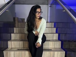 free nude cam OliviaLezama