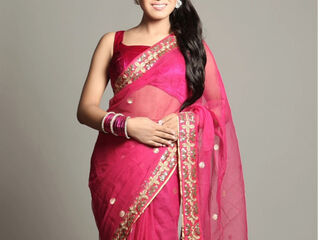 webcam live show PriyaArmani