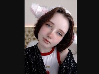 topless cam girl RikoJohnson