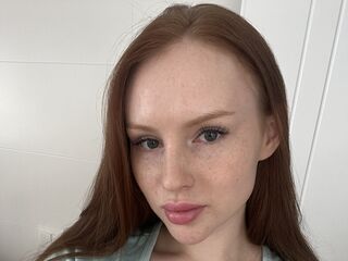 naked cam girl masturbating with sextoy RosalineGigi