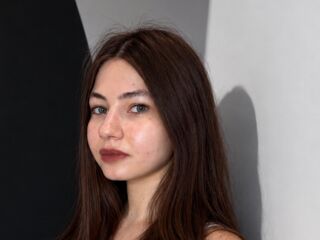 adult cam chat room RoselynSvatek