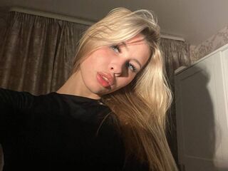 cam girl cam chat RowanBellamy