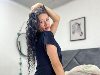 free live webcam picture SereneBaqu