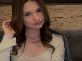 hot webcam SereneLee