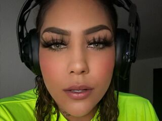 nude webcam SnookieEmber
