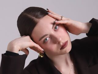 webcam babe chat room SophiaCurlam