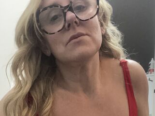 hot girl live cam SophiaHillUk