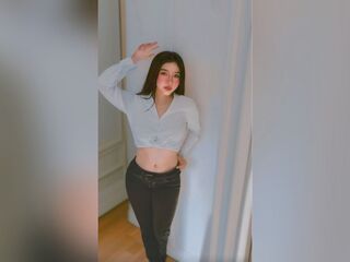 cam girl playing with dildo SophieRainn