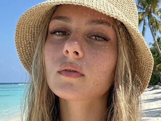 beautiful webcam girl StefaniBrowyn