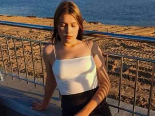 naked webcamgirl video SuziBarringer