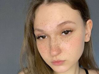 camslut fingering shaved pussy TamalaHarvilicz