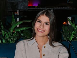 nude webcamgirl photo TiaBeumer