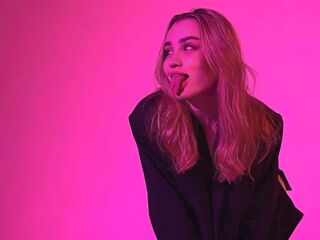 camslut masturbating TobieMcgillis