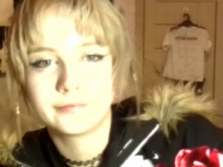 naughty cam girl fingering pussy TomasaLohry