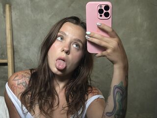 webcam live sex show TomikaLuczki