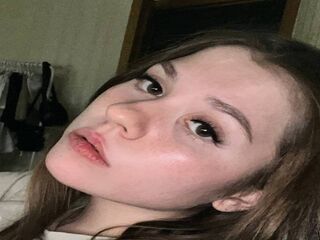 kinky video chat performer UshaNakama