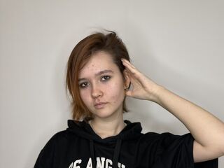 naked girl with webcam masturbating with dildo ValeneDittemore