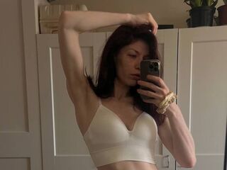 camslut spreading pussy VeronicaRobinson