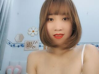 camgirl playing with sextoy YannaWillson