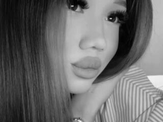 beautiful webcamgirl ZellaRessler